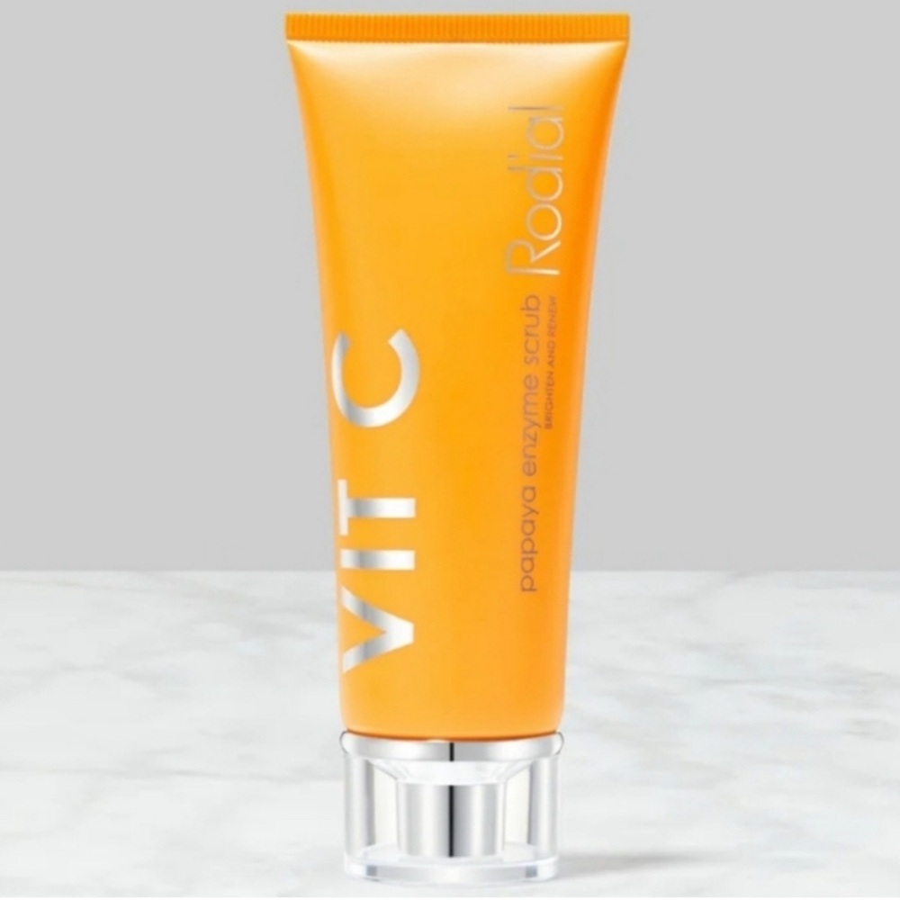 Rodial VIT C Papaya Enzyme Scrub